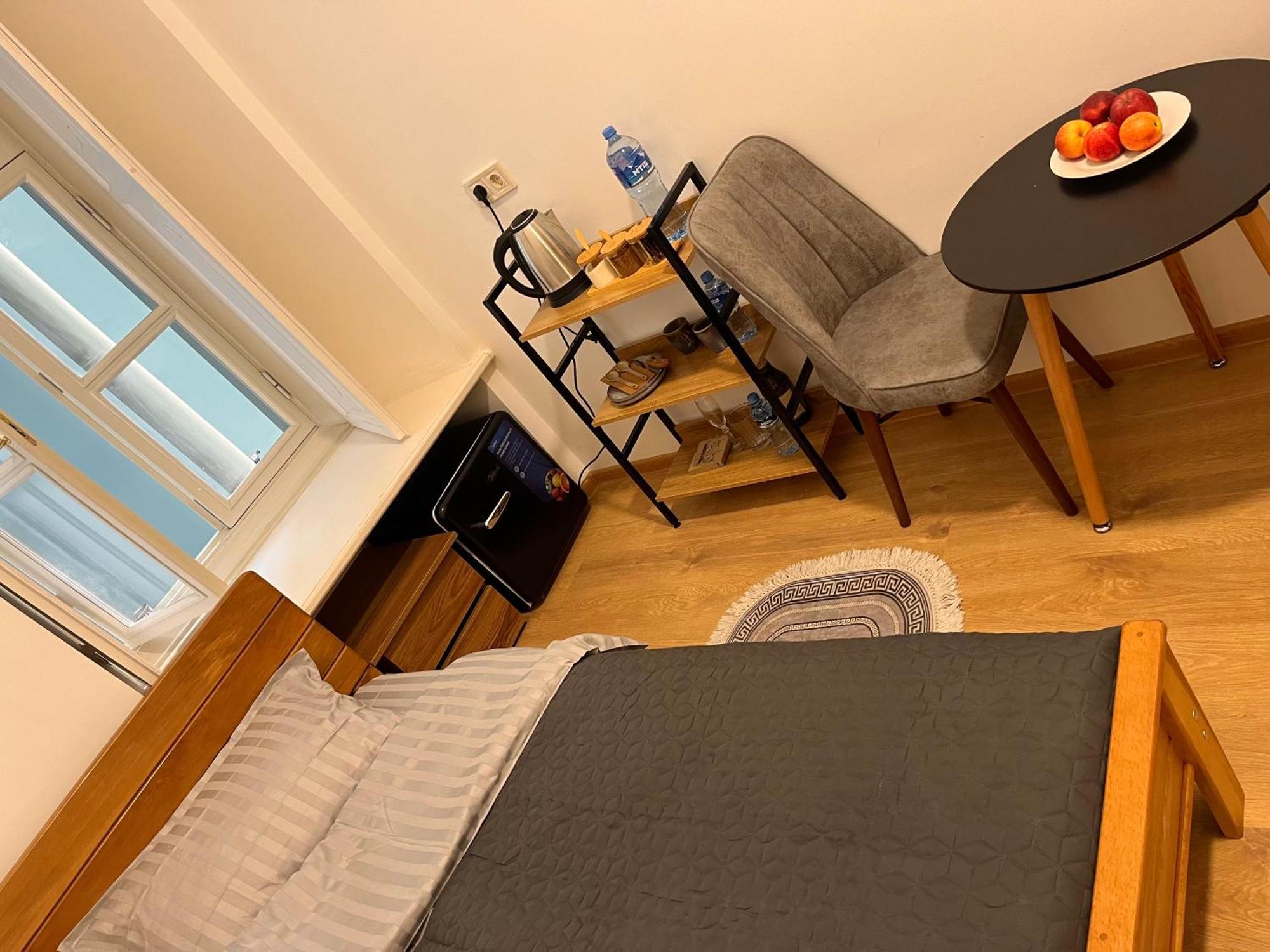 Salomes Guest Room Тбілісі Екстер'єр фото